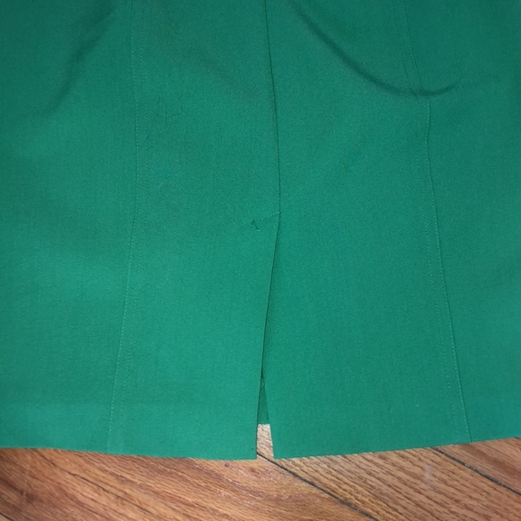 VINCE CAMUTO DRESS - Picture 7 of 8